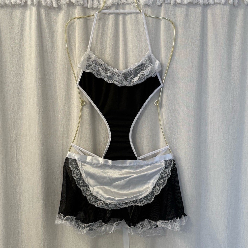 Elegant Black and White Lace Maid Lingerie Set - Picture 7 of 7